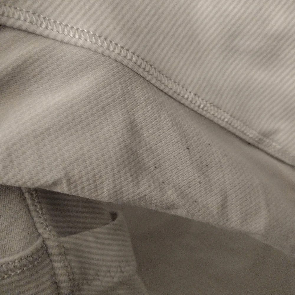 Lululemon Athletica Beige Top - Picture 7 of 7